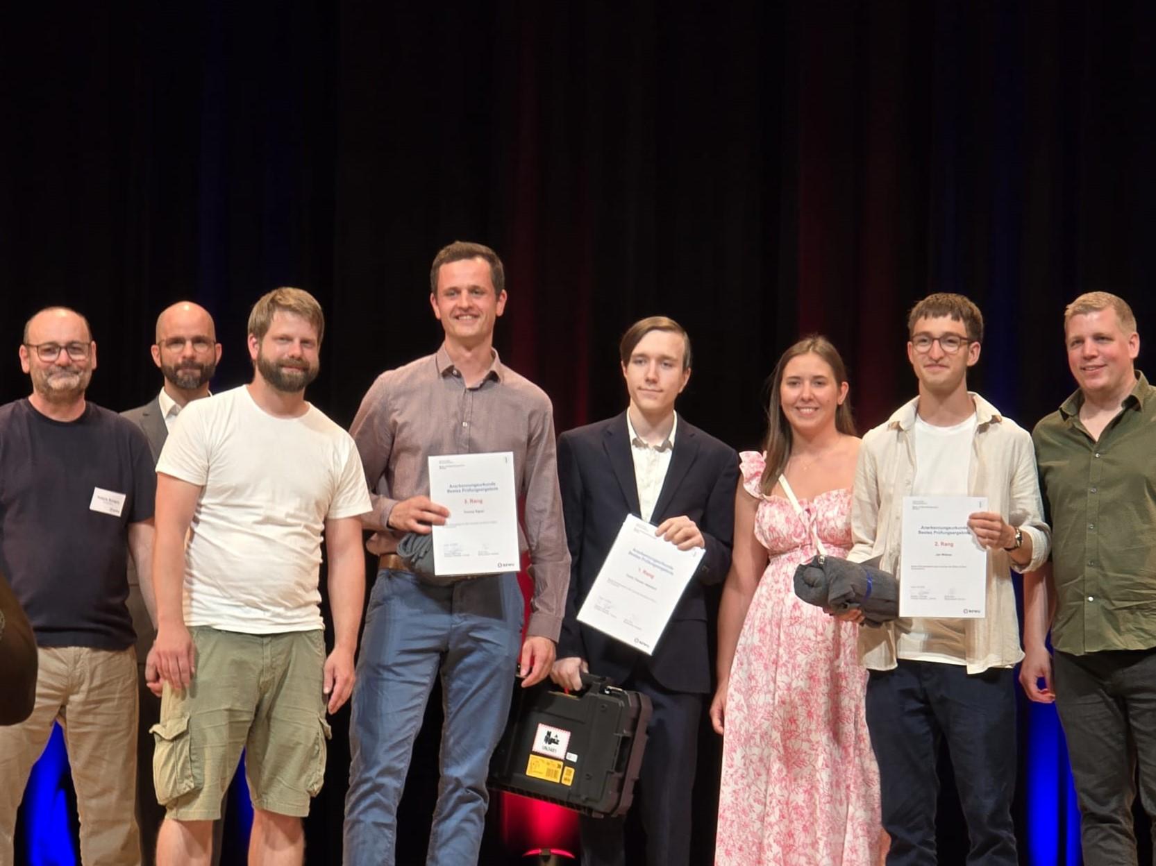 Félicitations pour la réussite de fin d'apprentissage de dessinateur-constructeur industriel!